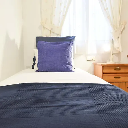 Letmalaga Economy Gevora * 马拉加